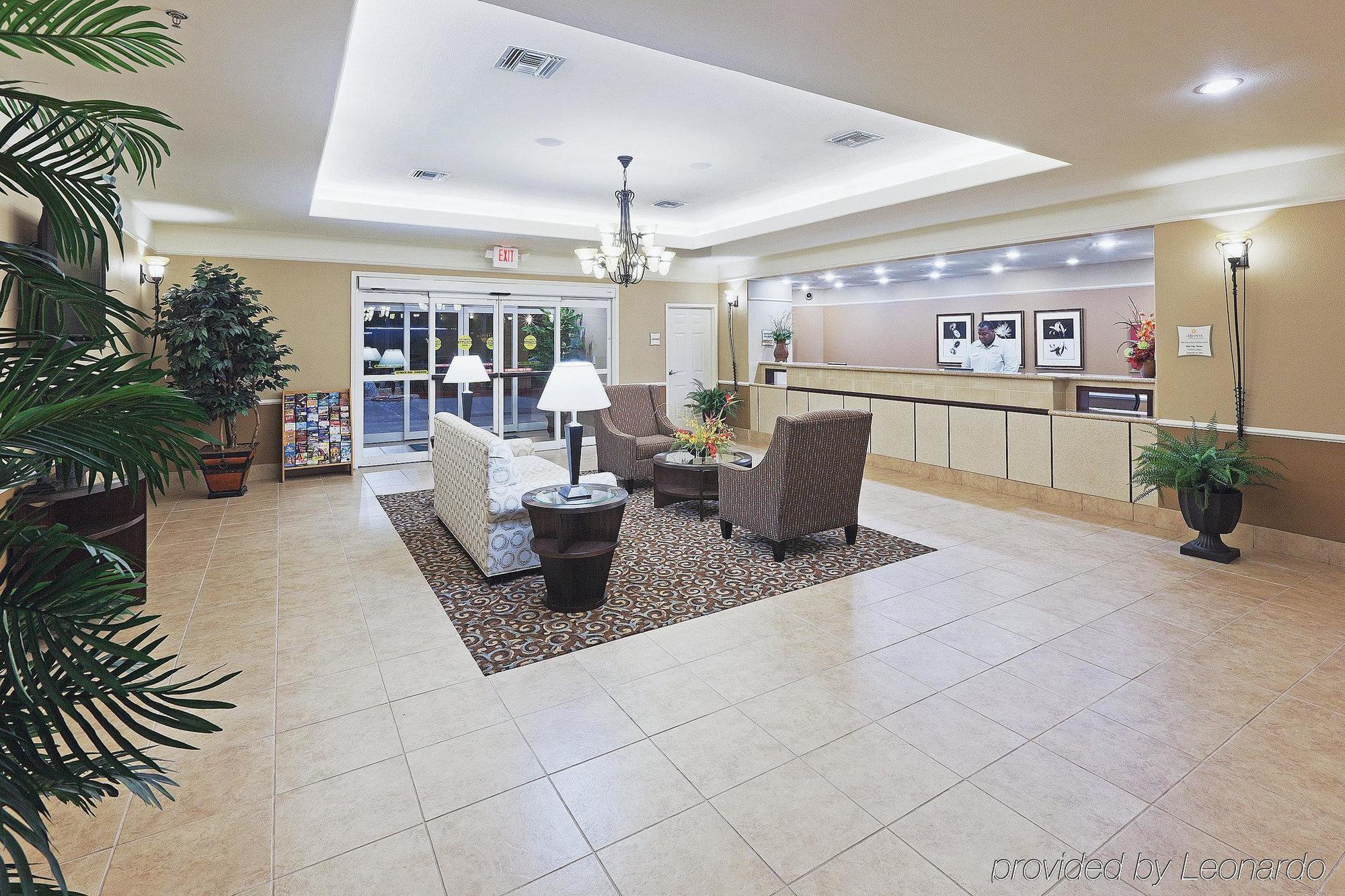 La Quinta By Wyndham ביי סיטי מראה פנימי תמונה